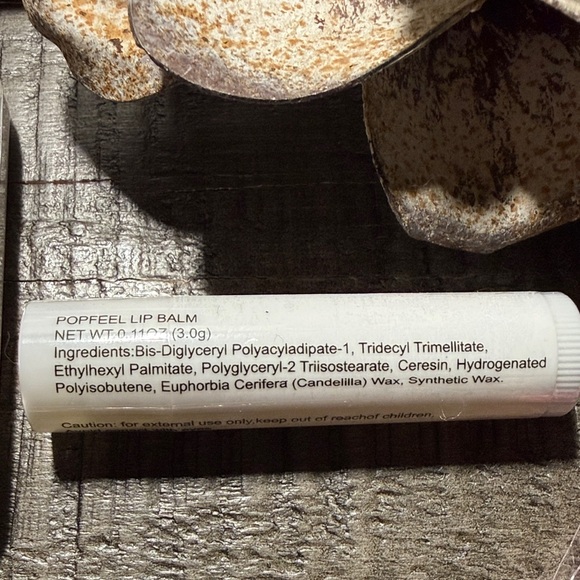 Beauty Bundle! Makeup and Beauty Set with Pink Accessories - Picture 6 of 7